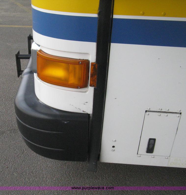 image for item H5466 2002 Gillig Low Floor G22B102N4 transit bus