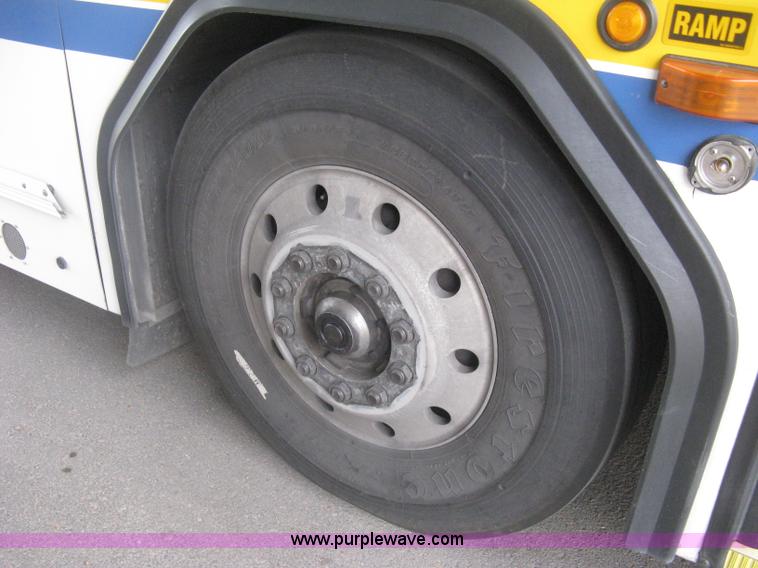 image for item H5466 2002 Gillig Low Floor G22B102N4 transit bus