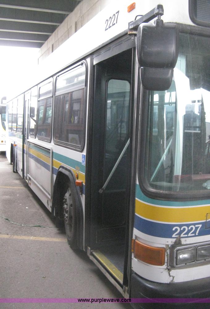 image for item H5468 2002 Gillig Low Floor 35' transit bus
