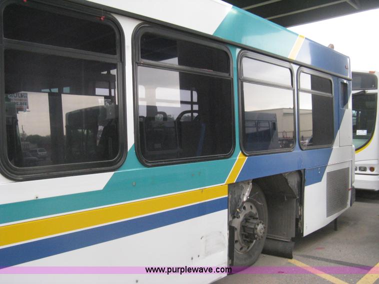 image for item H5468 2002 Gillig Low Floor 35' transit bus