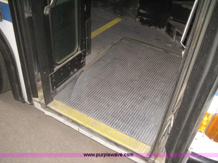 image for item H5468 2002 Gillig Low Floor 35' transit bus