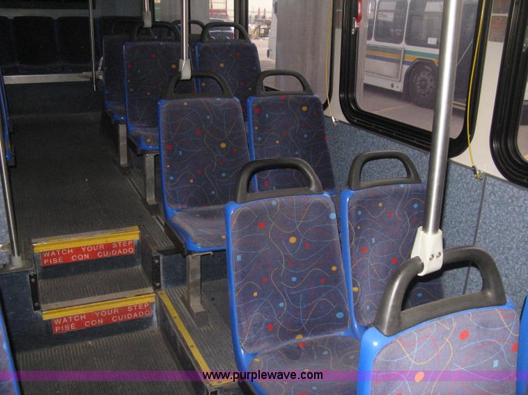 image for item H5468 2002 Gillig Low Floor 35' transit bus