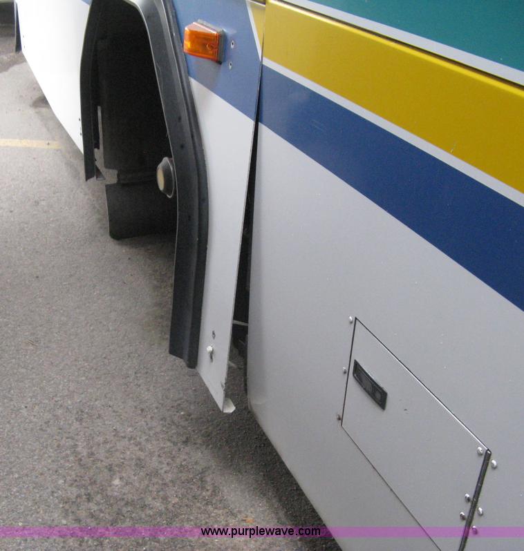 image for item H5468 2002 Gillig Low Floor 35' transit bus