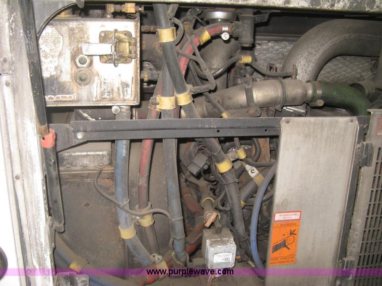 image for item H5468 2002 Gillig Low Floor 35' transit bus