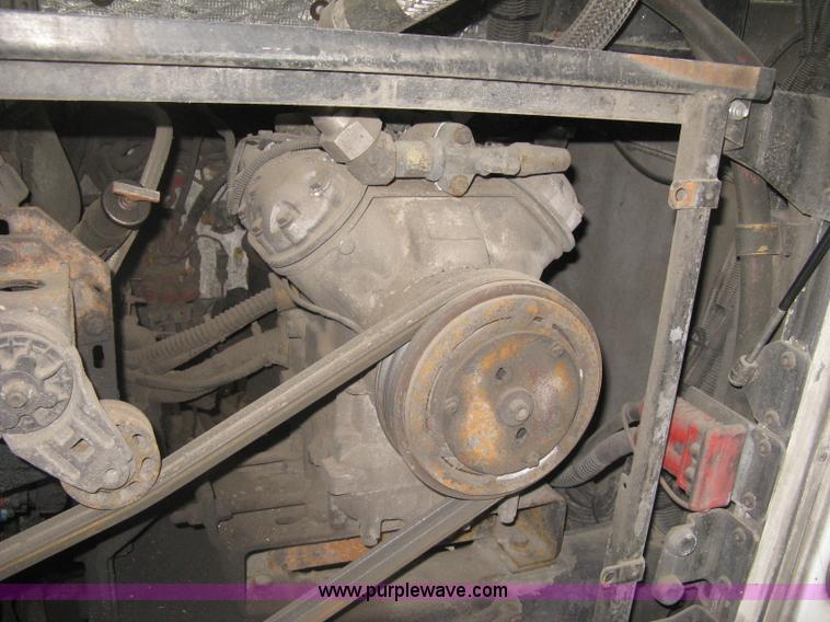 image for item H5468 2002 Gillig Low Floor 35' transit bus