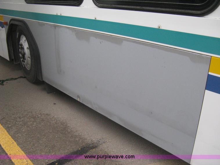 image for item H5468 2002 Gillig Low Floor 35' transit bus