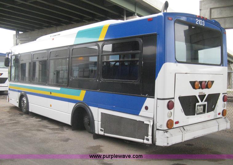 image for item H5469 2001 Chance Coach Opus LFB-29 29' transit bus