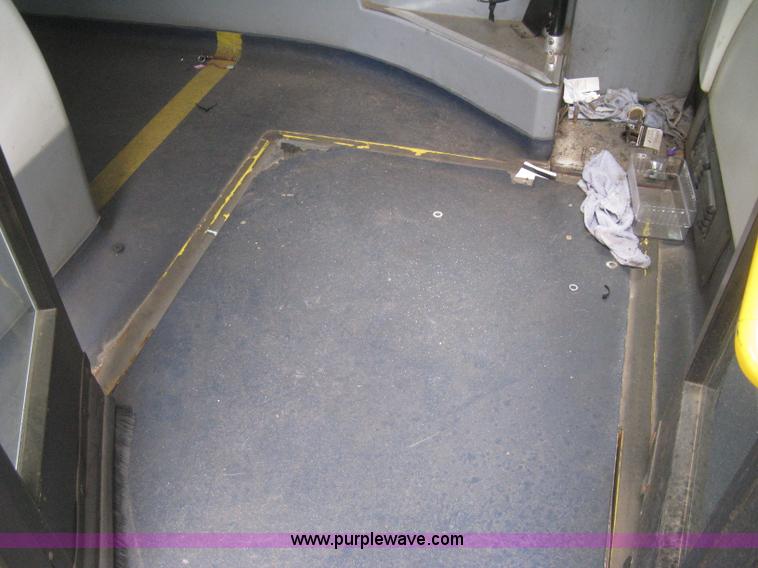 image for item H5469 2001 Chance Coach Opus LFB-29 29' transit bus