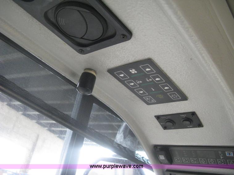 image for item H5469 2001 Chance Coach Opus LFB-29 29' transit bus