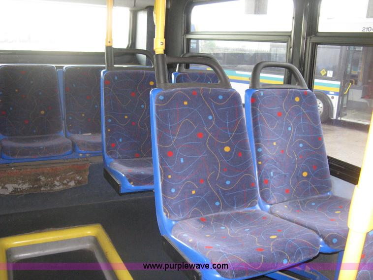 image for item H5469 2001 Chance Coach Opus LFB-29 29' transit bus