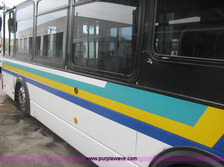 image for item H5469 2001 Chance Coach Opus LFB-29 29' transit bus