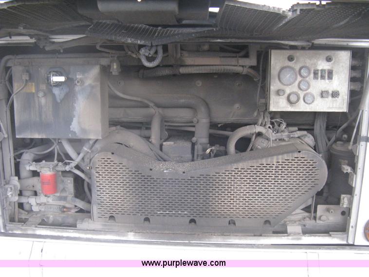 image for item H5469 2001 Chance Coach Opus LFB-29 29' transit bus