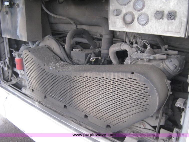 image for item H5469 2001 Chance Coach Opus LFB-29 29' transit bus