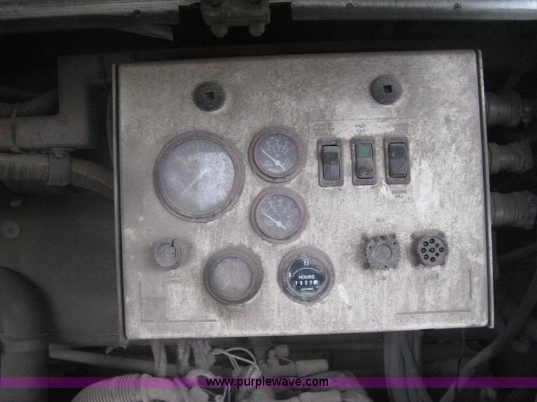 image for item H5469 2001 Chance Coach Opus LFB-29 29' transit bus