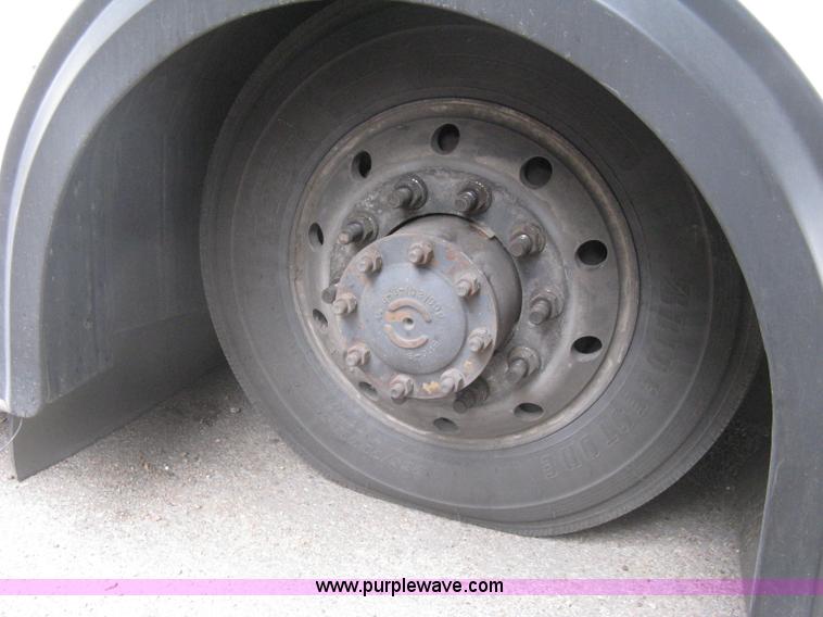 image for item H5469 2001 Chance Coach Opus LFB-29 29' transit bus