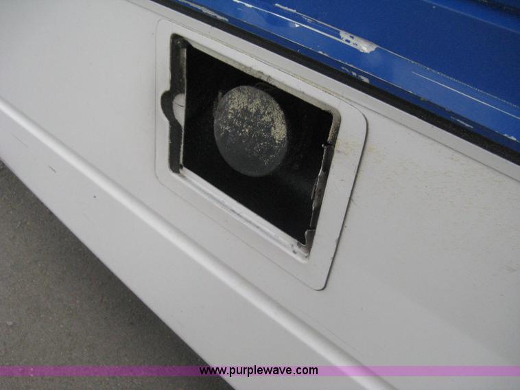 image for item H5469 2001 Chance Coach Opus LFB-29 29' transit bus