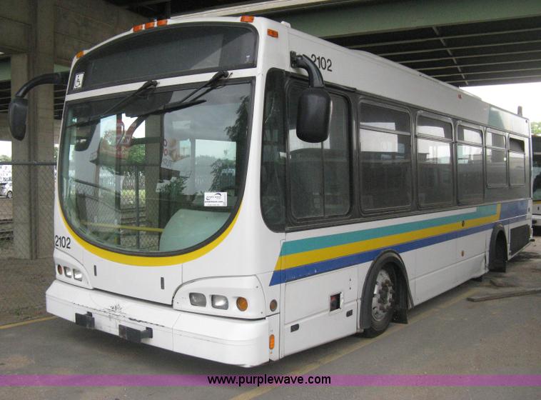 image for item H5471 2001 Chance Coach Opus 29' transit bus