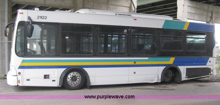 image for item H5471 2001 Chance Coach Opus 29' transit bus
