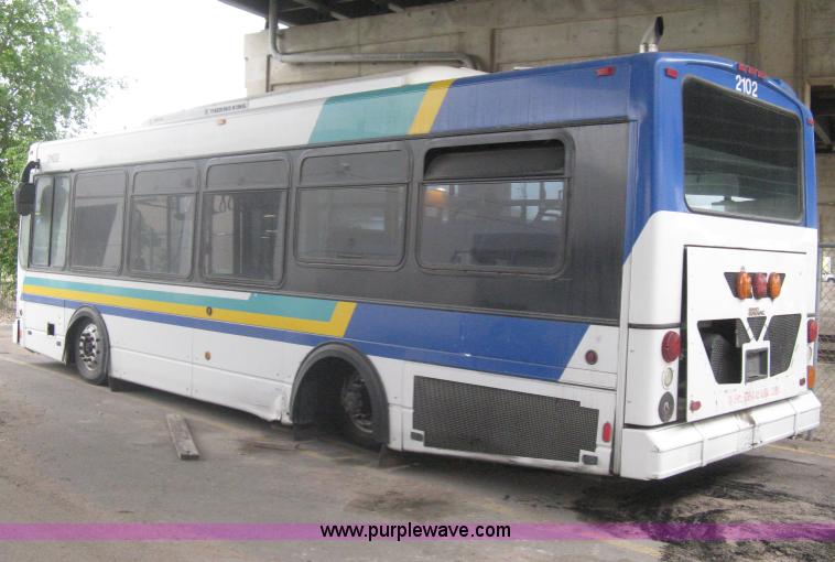 image for item H5471 2001 Chance Coach Opus 29' transit bus