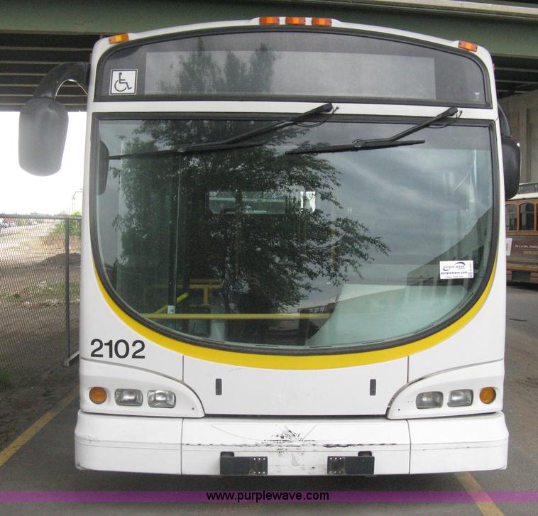 image for item H5471 2001 Chance Coach Opus 29' transit bus