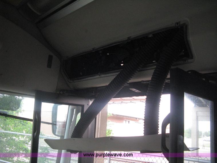 image for item H5471 2001 Chance Coach Opus 29' transit bus