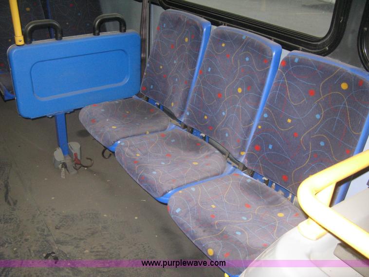 image for item H5471 2001 Chance Coach Opus 29' transit bus