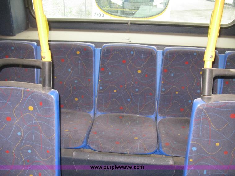 image for item H5471 2001 Chance Coach Opus 29' transit bus