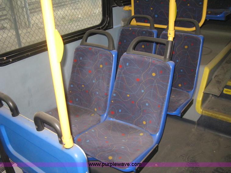 image for item H5471 2001 Chance Coach Opus 29' transit bus