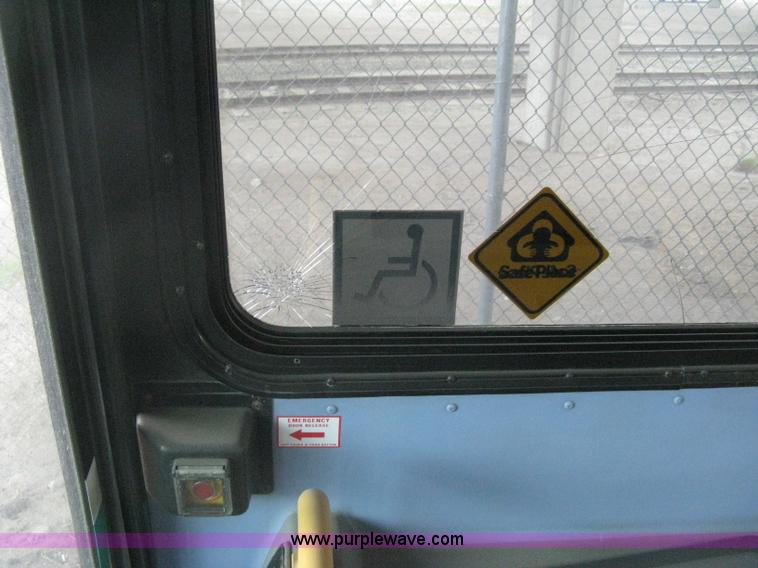 image for item H5471 2001 Chance Coach Opus 29' transit bus