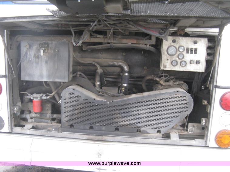 image for item H5471 2001 Chance Coach Opus 29' transit bus