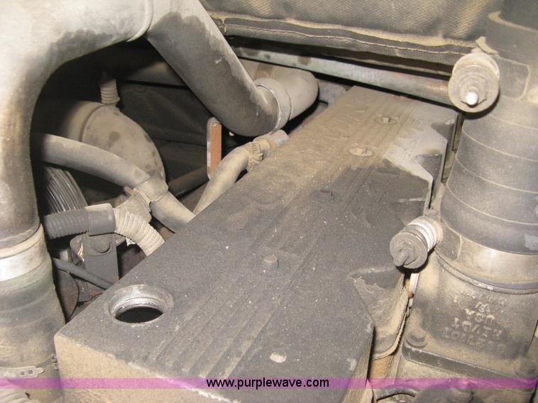 image for item H5471 2001 Chance Coach Opus 29' transit bus