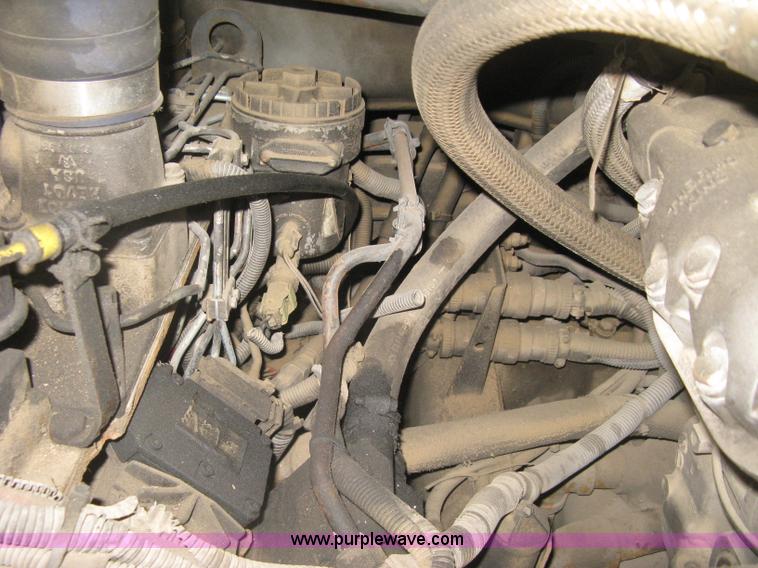 image for item H5471 2001 Chance Coach Opus 29' transit bus