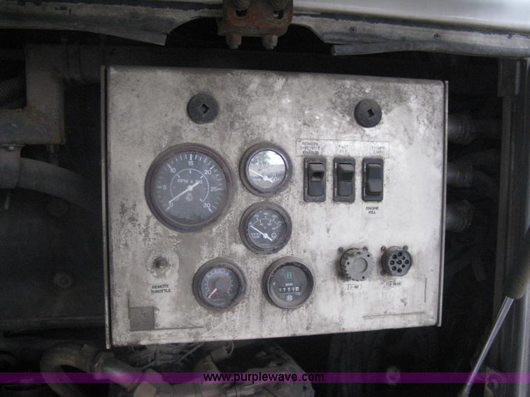 image for item H5471 2001 Chance Coach Opus 29' transit bus