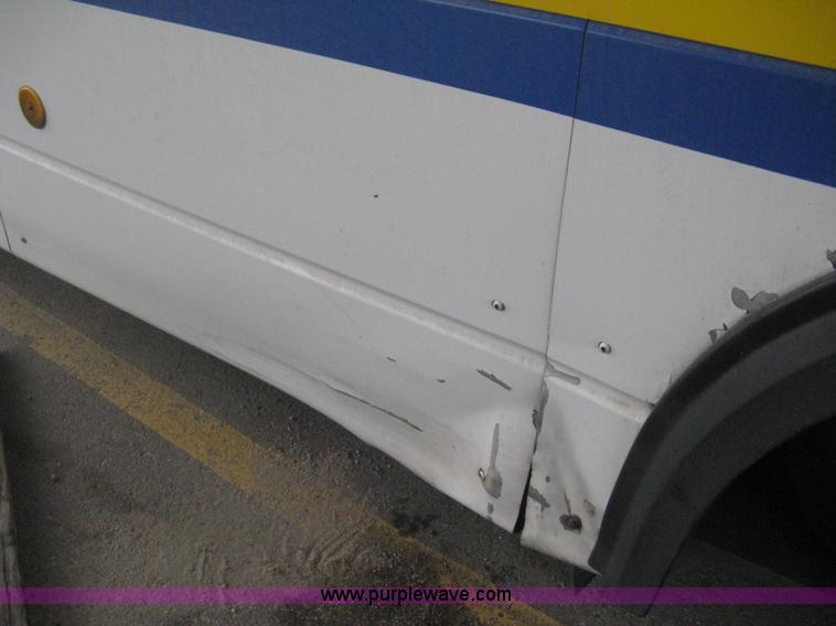 image for item H5471 2001 Chance Coach Opus 29' transit bus