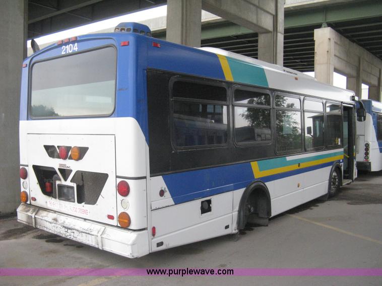 image for item H5472 2001 Chance Coach Opus 29' transit bus