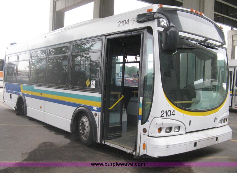 image for item H5472 2001 Chance Coach Opus 29' transit bus
