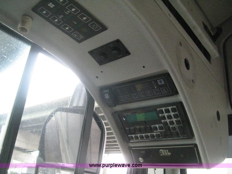 image for item H5472 2001 Chance Coach Opus 29' transit bus