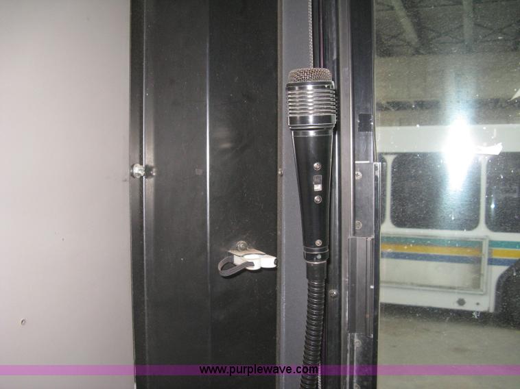 image for item H5472 2001 Chance Coach Opus 29' transit bus