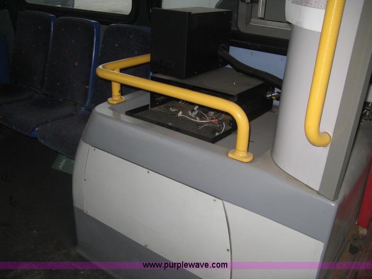 image for item H5472 2001 Chance Coach Opus 29' transit bus