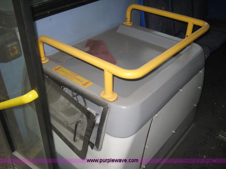 image for item H5472 2001 Chance Coach Opus 29' transit bus