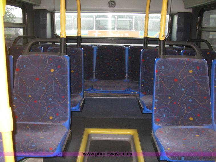 image for item H5472 2001 Chance Coach Opus 29' transit bus