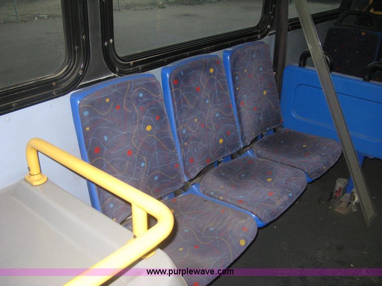 image for item H5472 2001 Chance Coach Opus 29' transit bus