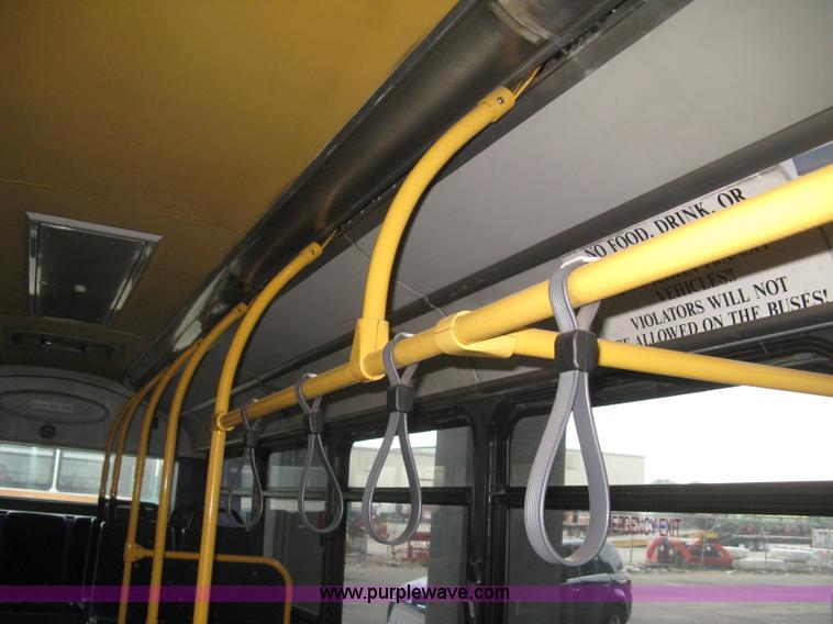 image for item H5472 2001 Chance Coach Opus 29' transit bus