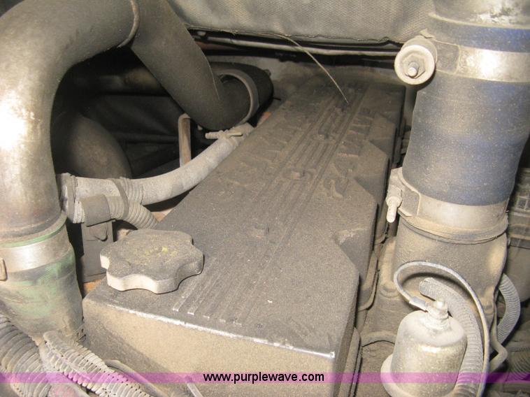 image for item H5472 2001 Chance Coach Opus 29' transit bus