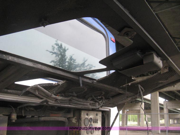 image for item H5472 2001 Chance Coach Opus 29' transit bus