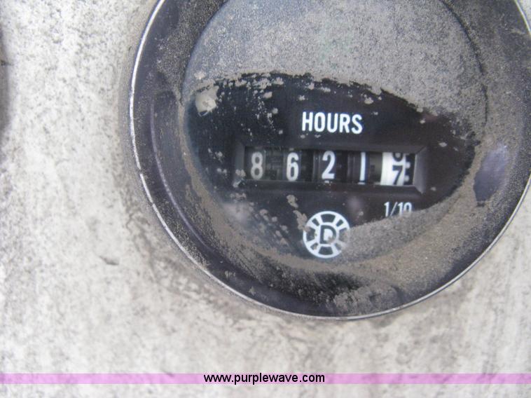 image for item H5472 2001 Chance Coach Opus 29' transit bus