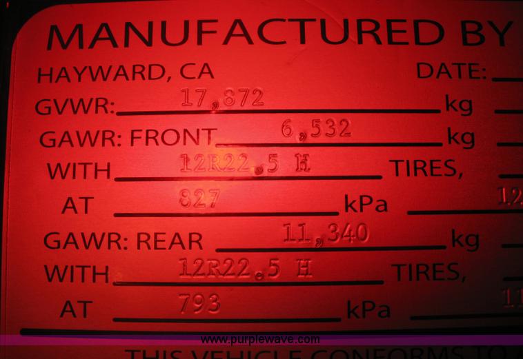 image for item H5473 2002 Gillig Low Floor 35' transit bus