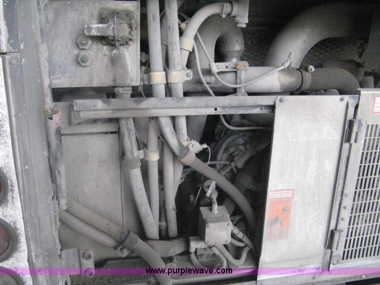 image for item H5473 2002 Gillig Low Floor 35' transit bus