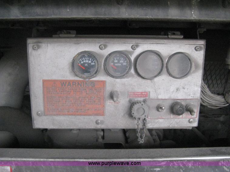 image for item H5473 2002 Gillig Low Floor 35' transit bus