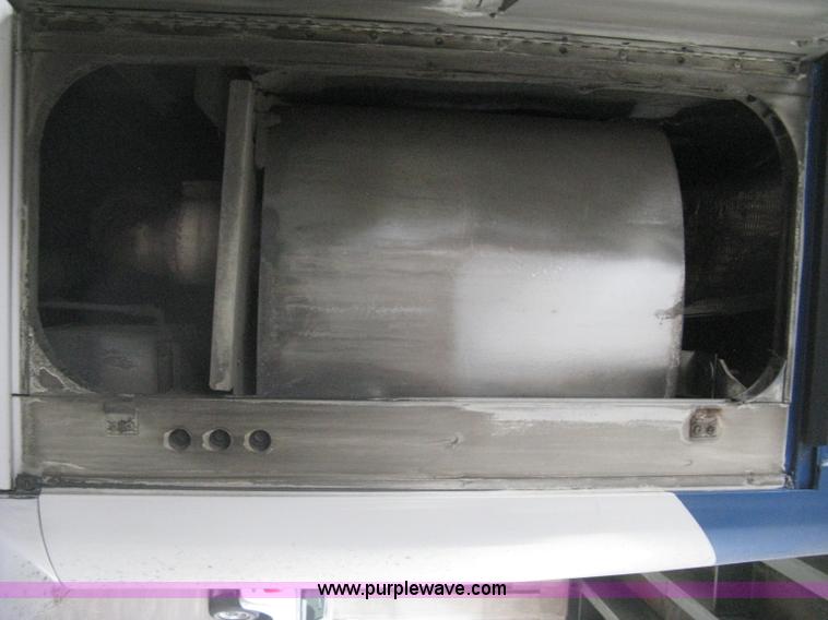 image for item H5473 2002 Gillig Low Floor 35' transit bus